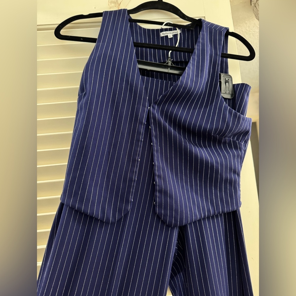 Reformation Cohen Two Piece Navy Stripe - Size 6 - Picture 8 of 12